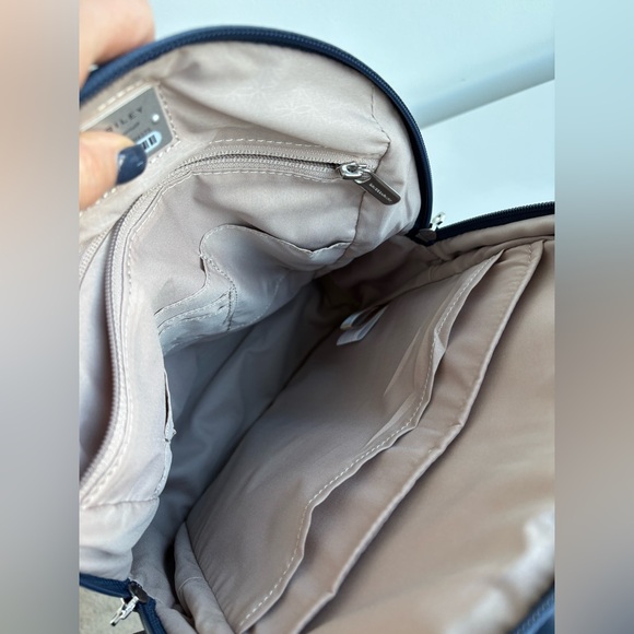 NWOT Briggs & Riley slim Rhapsody navy backpack - Picture 14 of 15